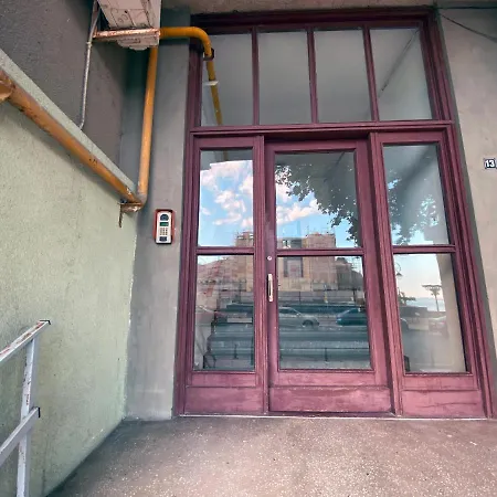 Lovely 1-bedroom Studio Next To Casino